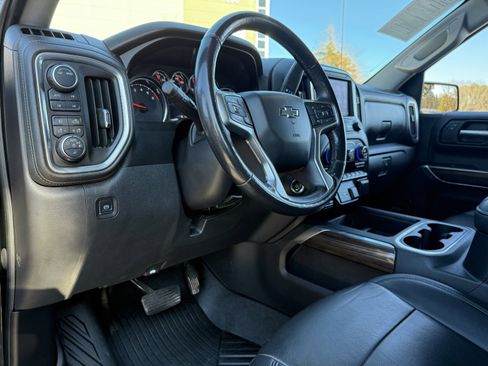 Used 2021 Chevrolet Silverado 1500 LT Trail Boss w/ Convenience Package II image 21