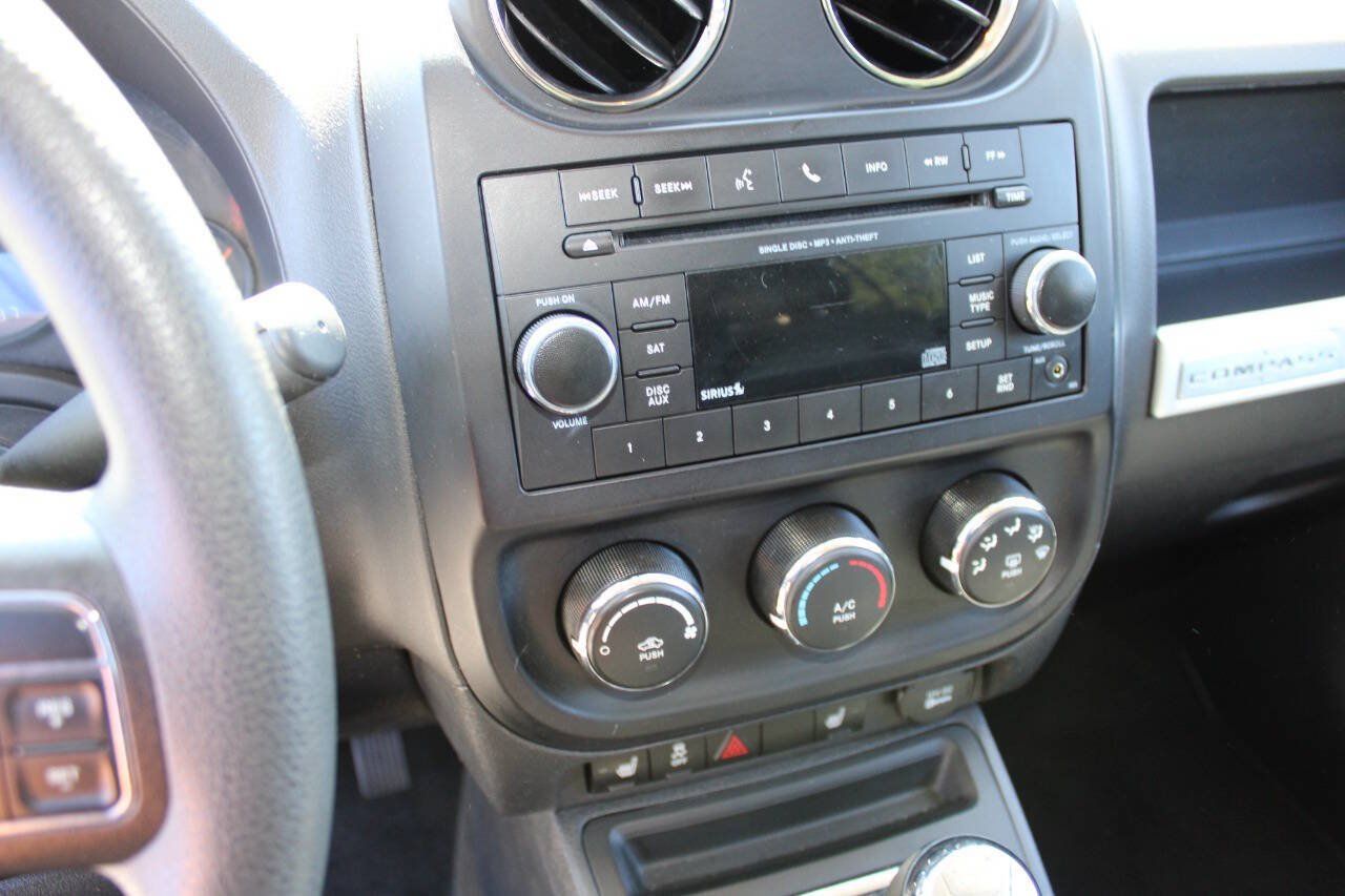 Used 2015 Jeep Compass Sport w/ Power Value Group AWD/4WD image 15
