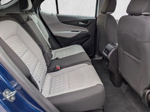 Used 2022 Chevrolet Equinox LS image 21