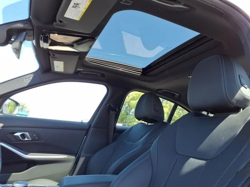 Used 2025 BMW 330i Sedan image 11