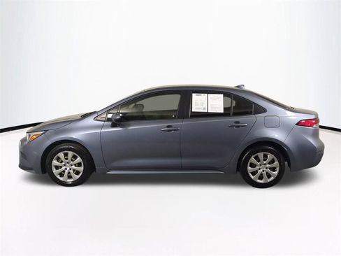 Used 2025 Toyota Corolla LE image 8