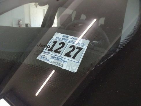 Certified 2022 Jeep Grand Cherokee Limited 4xe AWD/4WD image 25