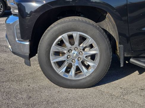 Used 2019 Chevrolet Silverado 1500 LTZ w/ LTZ Convenience Package AWD/4WD image 31