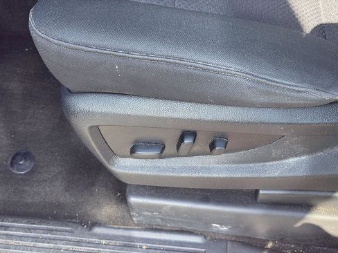 Used 2015 GMC Sierra 1500 SLE w/ SLE Value Package image 7