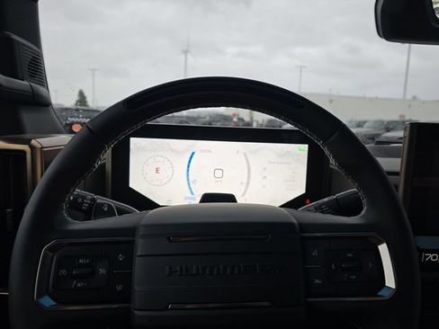 New 2024 GMC Hummer EV 2X w/ Extreme Off-Road Package image 3