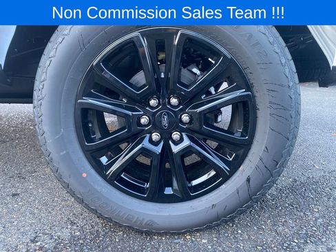 New 2025 Ford F150 Platinum w/ FX4 Off-Road Package image 29