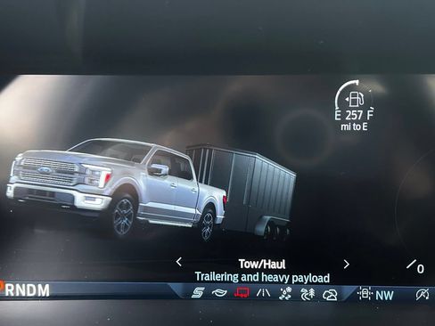 Used 2025 Ford F150 Lariat w/ Equipment Group 501A Mid AWD/4WD image 29