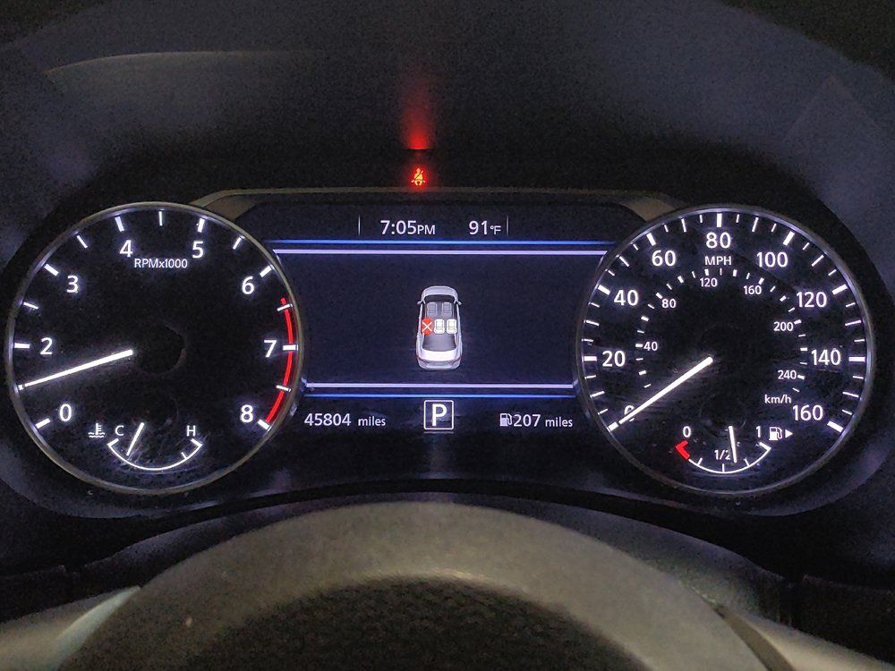 Used 2025 Nissan Sentra SR FWD image 23