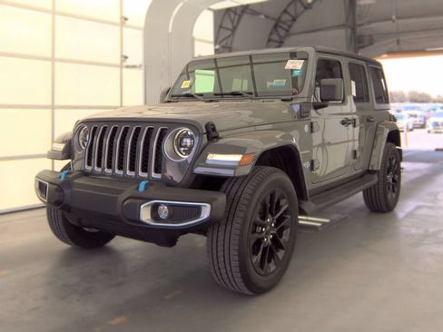 Used 2023 Jeep Wrangler Unlimited Sahara AWD/4WD image 1
