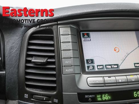 Used 2005 Toyota Land Cruiser AWD/4WD image 21