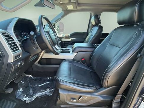 Used 2017 Ford F250 Lariat w/ Lariat Ultimate Package AWD/4WD image 19