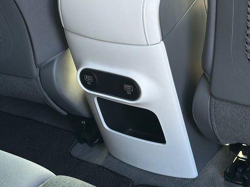 Certified 2023 Hyundai Ioniq 5 SE image 24