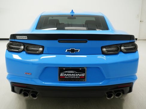 Used 2022 Chevrolet Camaro LT w/ RS Package RWD image 5