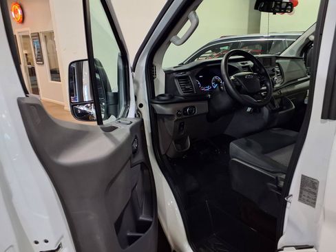 Used 2025 Ford Transit 250 Low Roof w/ Exterior Upgrade Package RWD image 7