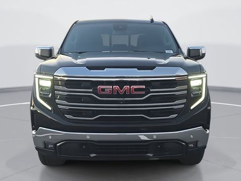 Used 2022 GMC Sierra 1500 SLT w/ SLT Premium Plus Package image 8