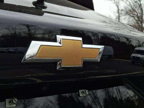 Used 2024 Chevrolet Trax LT w/ Driver Confidence Package image 29