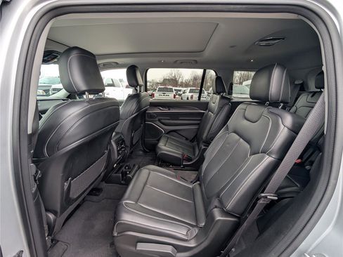 Used 2021 Jeep Grand Cherokee L Limited image 14