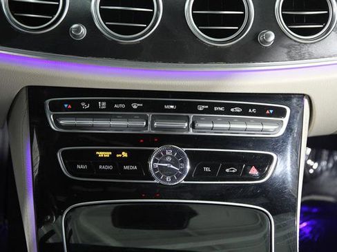 Used 2017 Mercedes-Benz E 300 4MATIC image 14
