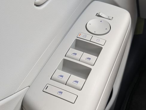 New 2025 Hyundai Kona SEL image 19