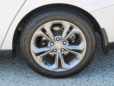 Used 2024 Honda Accord EX image 12