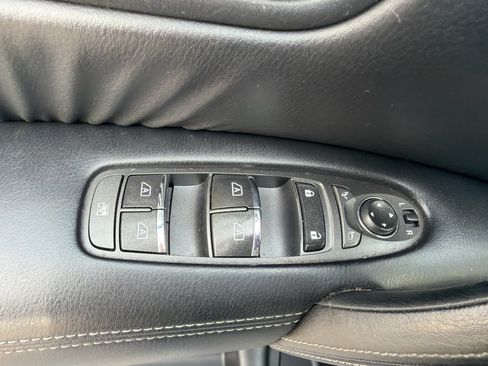 Used 2020 Nissan Armada SL w/ Premium Package AWD/4WD image 16