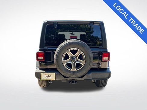 Used 2023 Jeep Wrangler Unlimited Sport AWD/4WD image 4