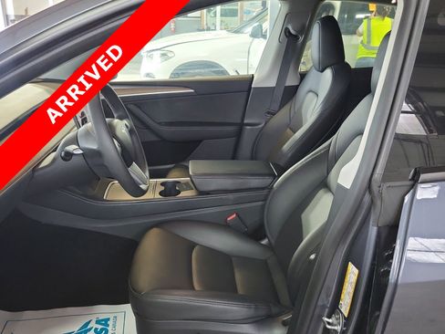 Used 2023 Tesla Model Y 2WD image 6
