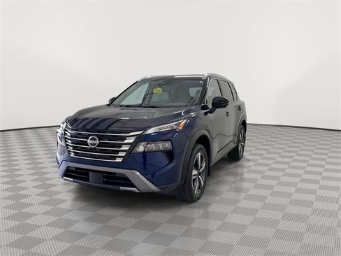 Certified 2024 Nissan Rogue SL image 5