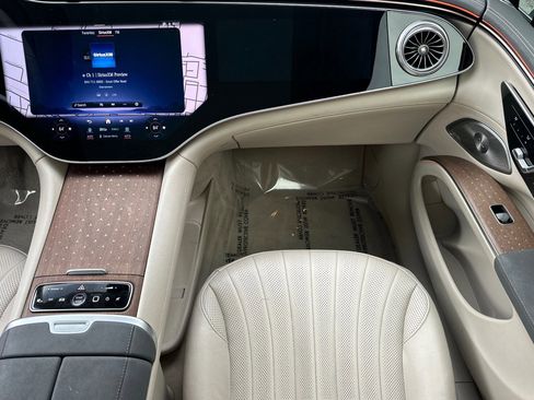 Certified 2023 Mercedes-Benz EQS 580 4MATIC SUV image 30