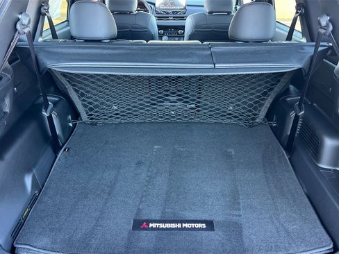 New 2026 Mitsubishi Outlander SE image 16