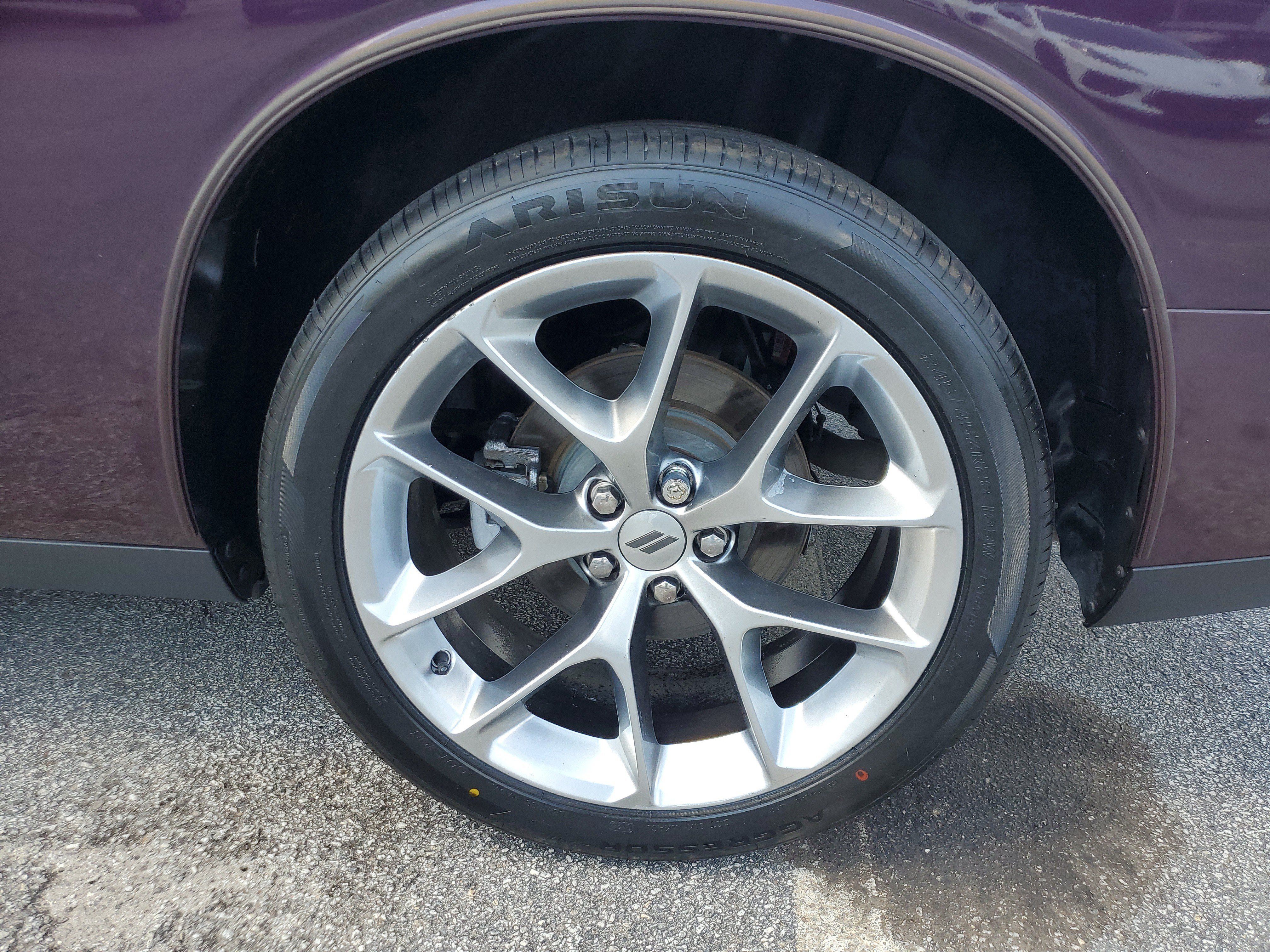 Used 2021 Dodge Challenger SXT w/ Plus Package RWD image 7
