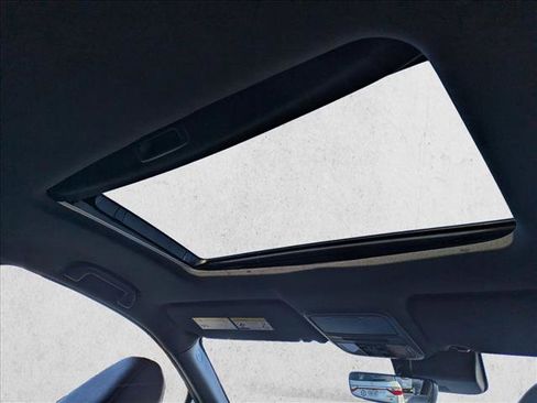 Certified 2025 Honda Passport EX-L image 18