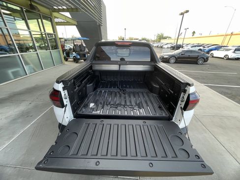 Used 2023 Hyundai Santa Cruz SEL Premium w/ Cargo Package image 11