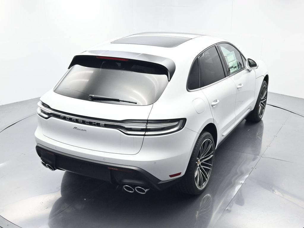 Certified 2026 Porsche Macan AWD/4WD image 39