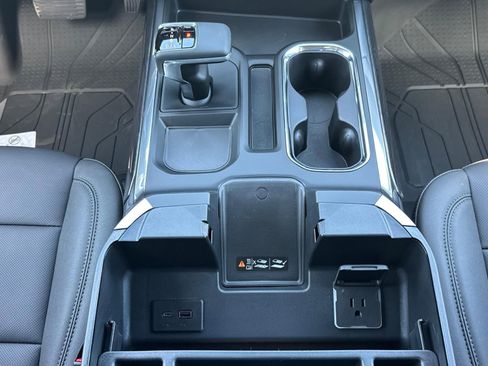 New 2026 Chevrolet Silverado 1500 LTZ AWD/4WD image 9