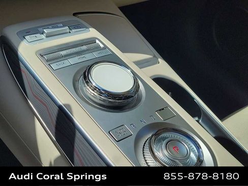 Used 2022 Genesis GV70 2.5T w/ Advanced Package image 25