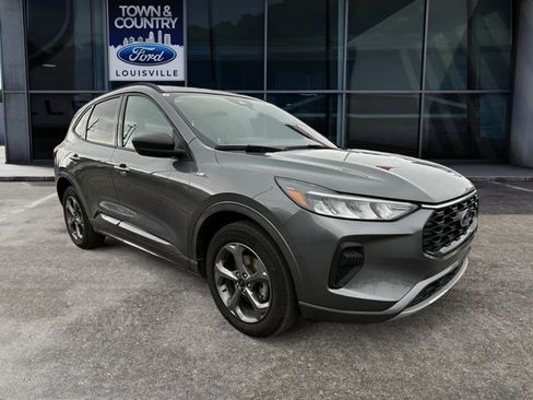 Used 2024 Ford Escape ST-Line w/ Tech Pack #1 AWD/4WD image 3