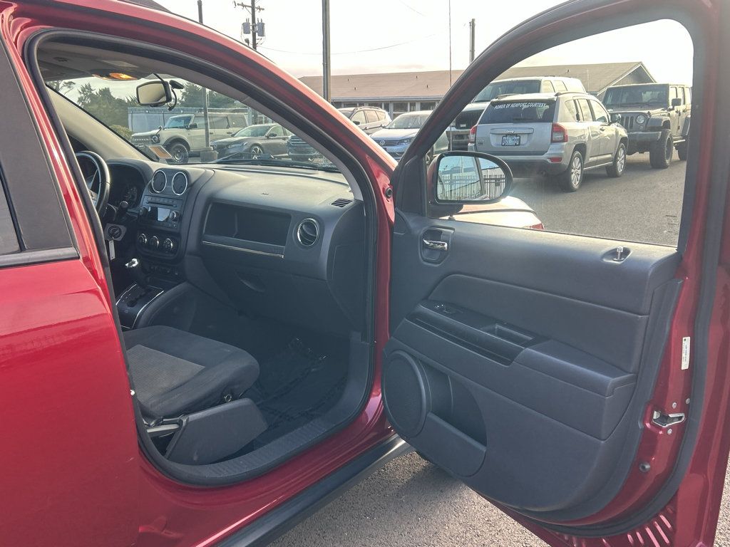 Used 2011 Jeep Compass Sport FWD image 20