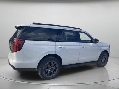 New 2026 Ford Expedition Platinum w/ Stealth Appearance Package