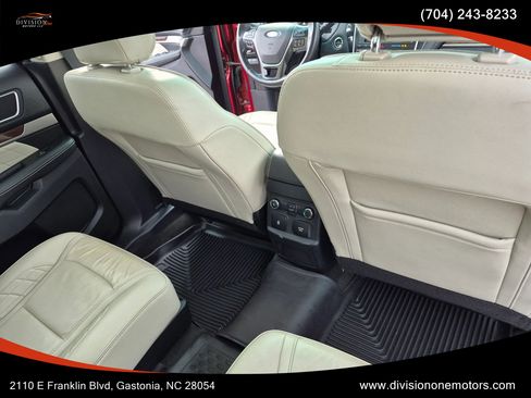 Used 2016 Ford Explorer Platinum image 24