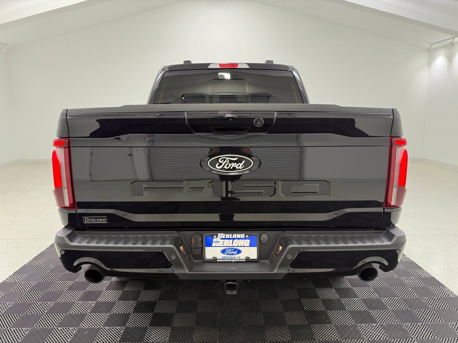 Used 2024 Ford F150 Lariat w/ Equipment Group 502A High AWD/4WD image 5
