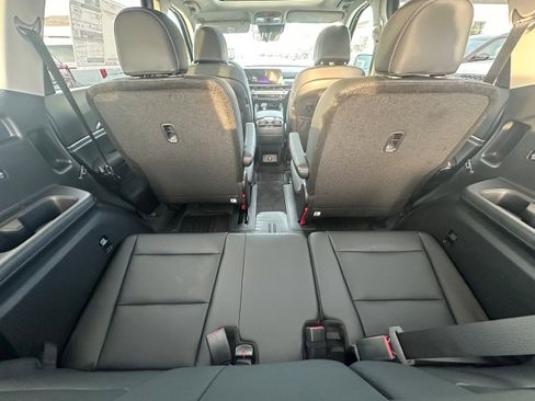 New 2025 Kia Telluride S image 13