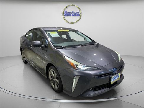Used 2022 Toyota Prius XLE FWD image 6