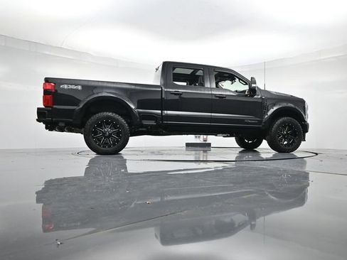 New 2025 Ford F250 XLT w/ Black Appearance Package image 30