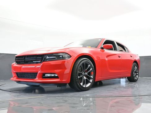 Used 2019 Dodge Charger SXT image 53