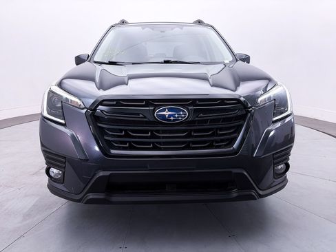 Used 2022 Subaru Forester Premium AWD/4WD image 11