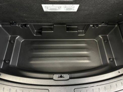 Used 2020 Buick Enclave Avenir w/ Avenir Technology Package AWD/4WD image 30