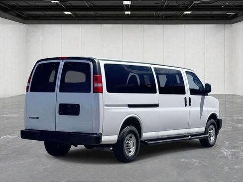 Used 2023 Chevrolet Express 3500 LS RWD image 5