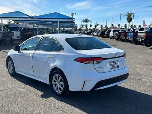 Used 2022 Toyota Corolla LE w/ Carpet Mat Package (TMS) image 5