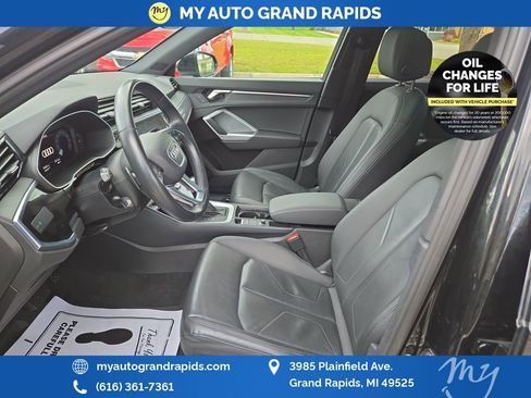 Used 2022 Audi Q3 2.0T Premium image 18
